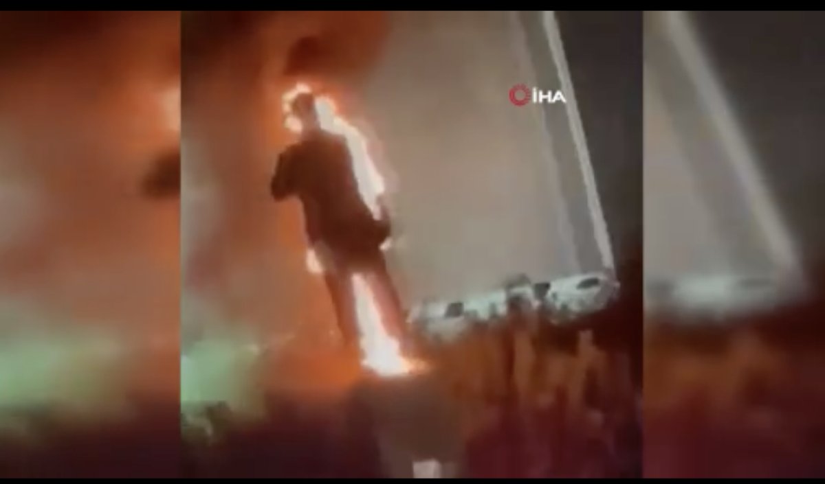  İran’da Kasım Süleymani heykeli ateşe verildi #2