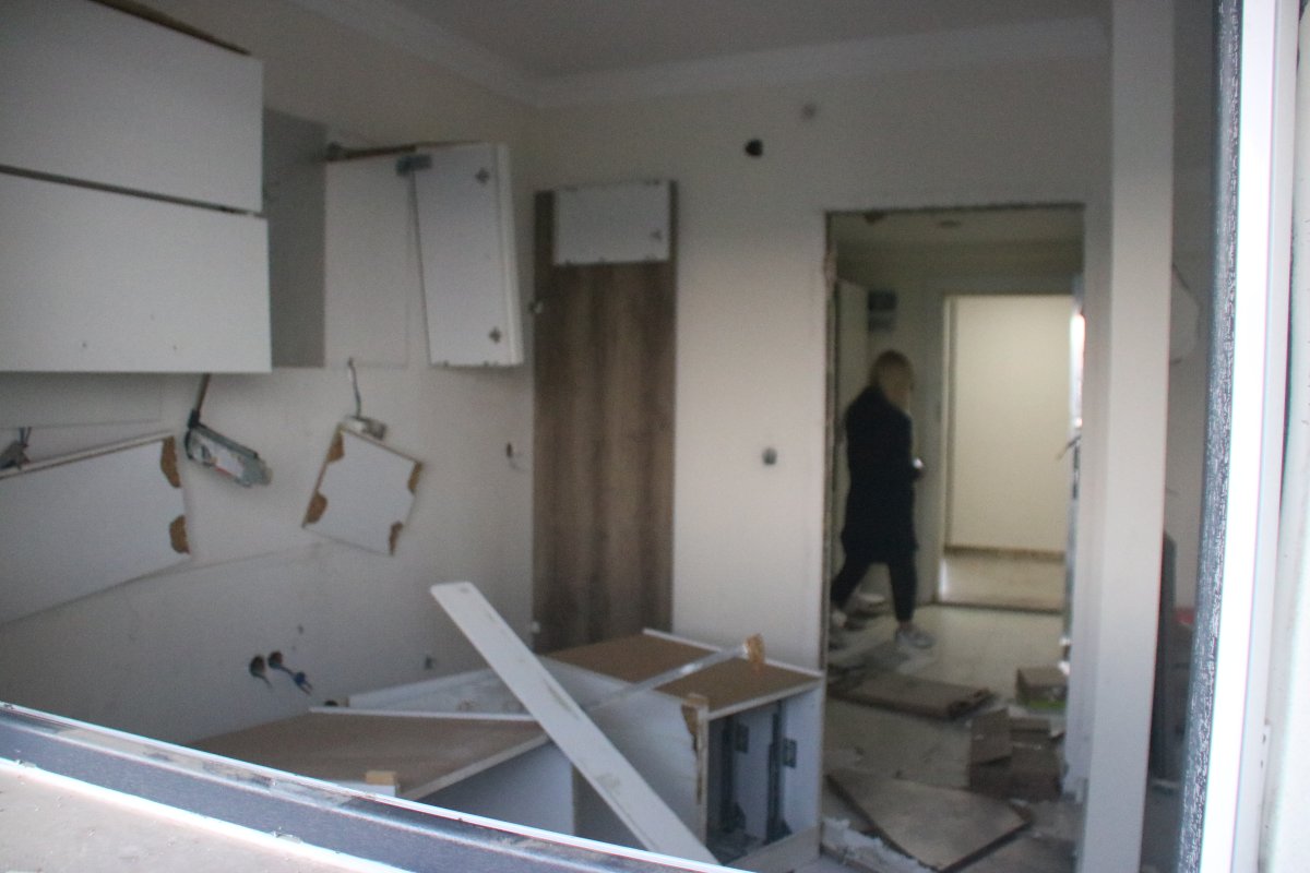 Diyarbakır da evden çıkartılan kiracı evi kullanılamaz hale getirdi #5