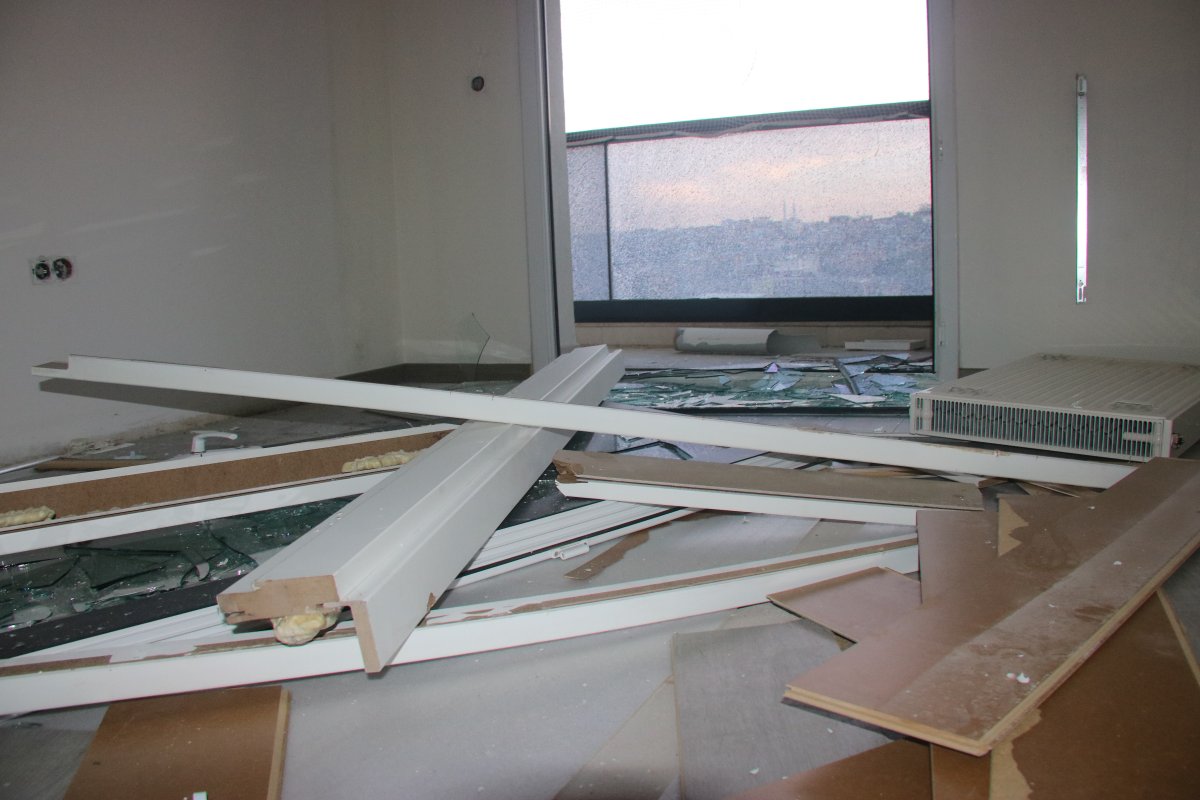 Diyarbakır da evden çıkartılan kiracı evi kullanılamaz hale getirdi #3