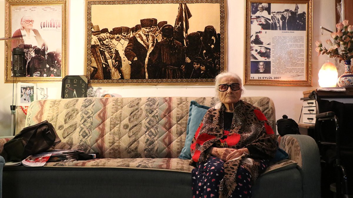 Cumhuriyet in ilanına tanıklık eden Sabiha öğretmen, asırlık gururu yaşıyor #2