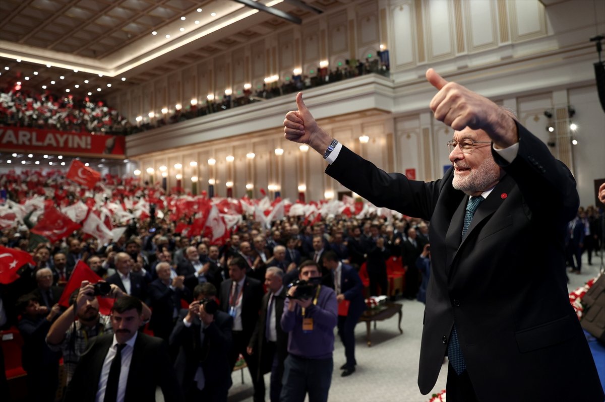 Temel Karamollaoğlu Saadet Partisi’nin üçüncü kez genel başkanı oldu #1