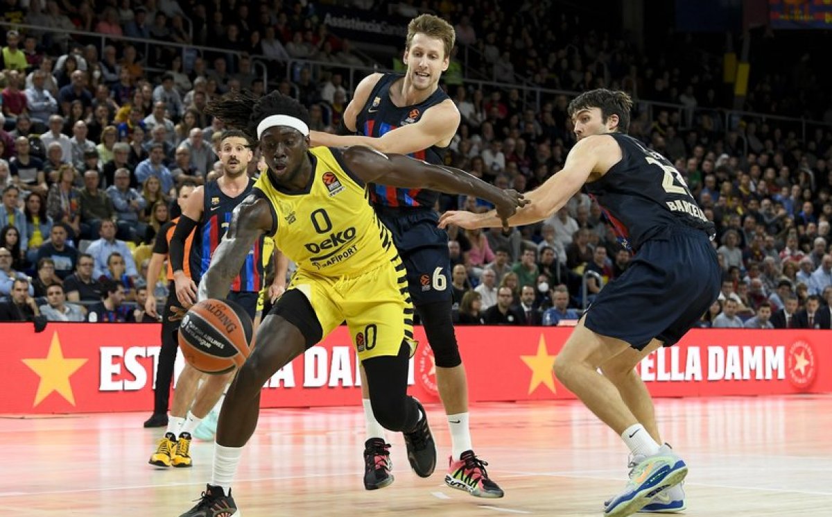 Fenerbahce lost to Barcelona in Euroleague #1