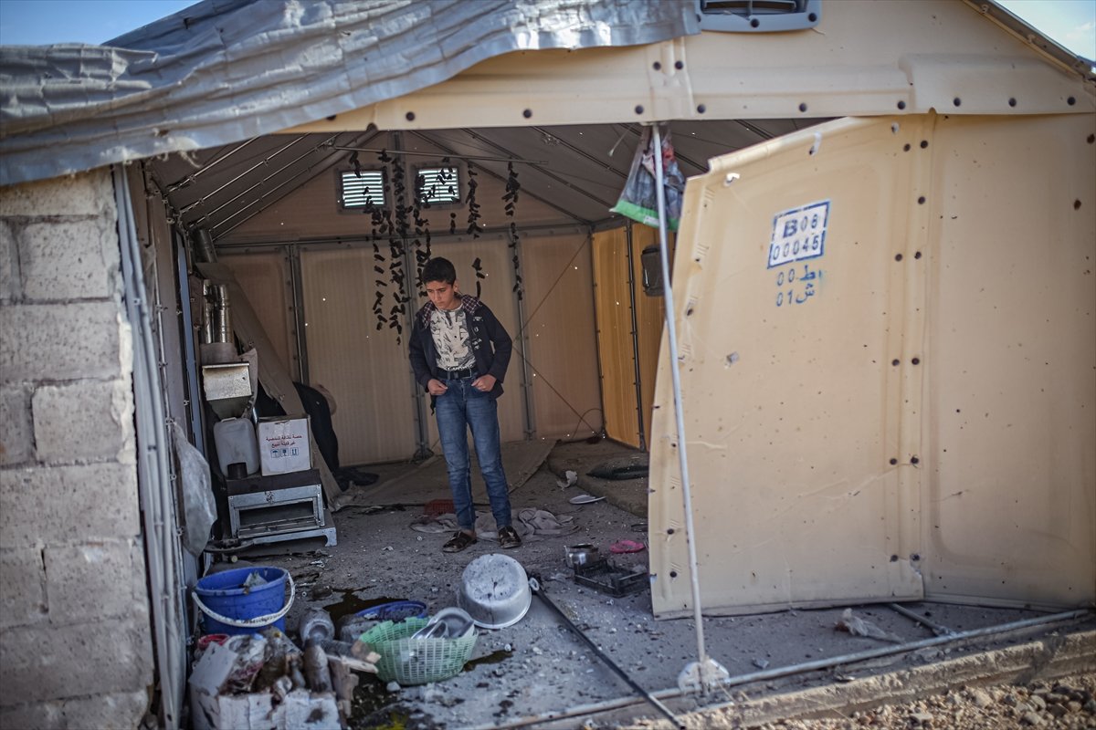 Suriye de Esad güçlerinden mülteci kampına saldırı: 6 ölü, 75 yaralı #10
