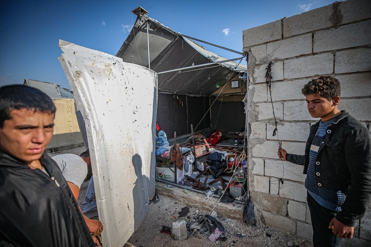 Suriye de Esad güçlerinden mülteci kampına saldırı: 6 ölü, 75 yaralı #3