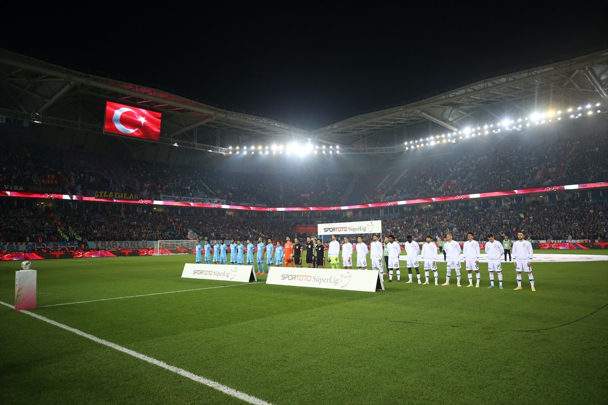 Trabzonspor, Konyaspor ile berabere kaldı #6