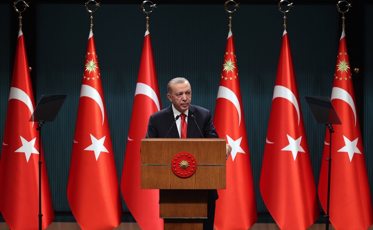 Cumhurbaşkanı Erdoğan dan başörtü teklifiyle ilgili açıklama #1