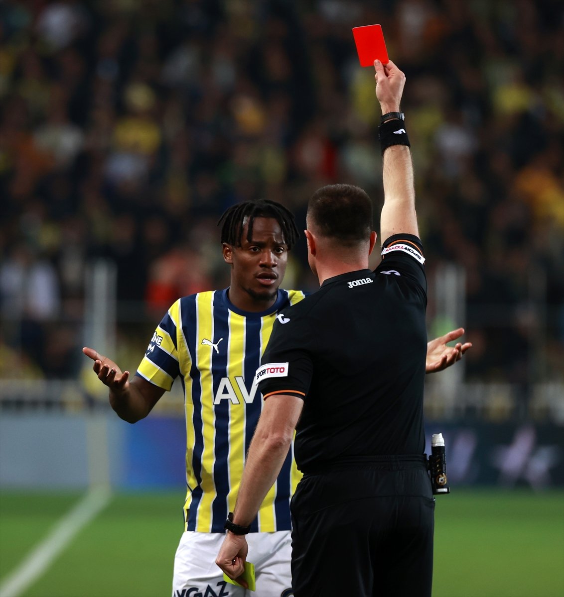 Fenerbahçe, Sivasspor u tek golle mağlup etti #2