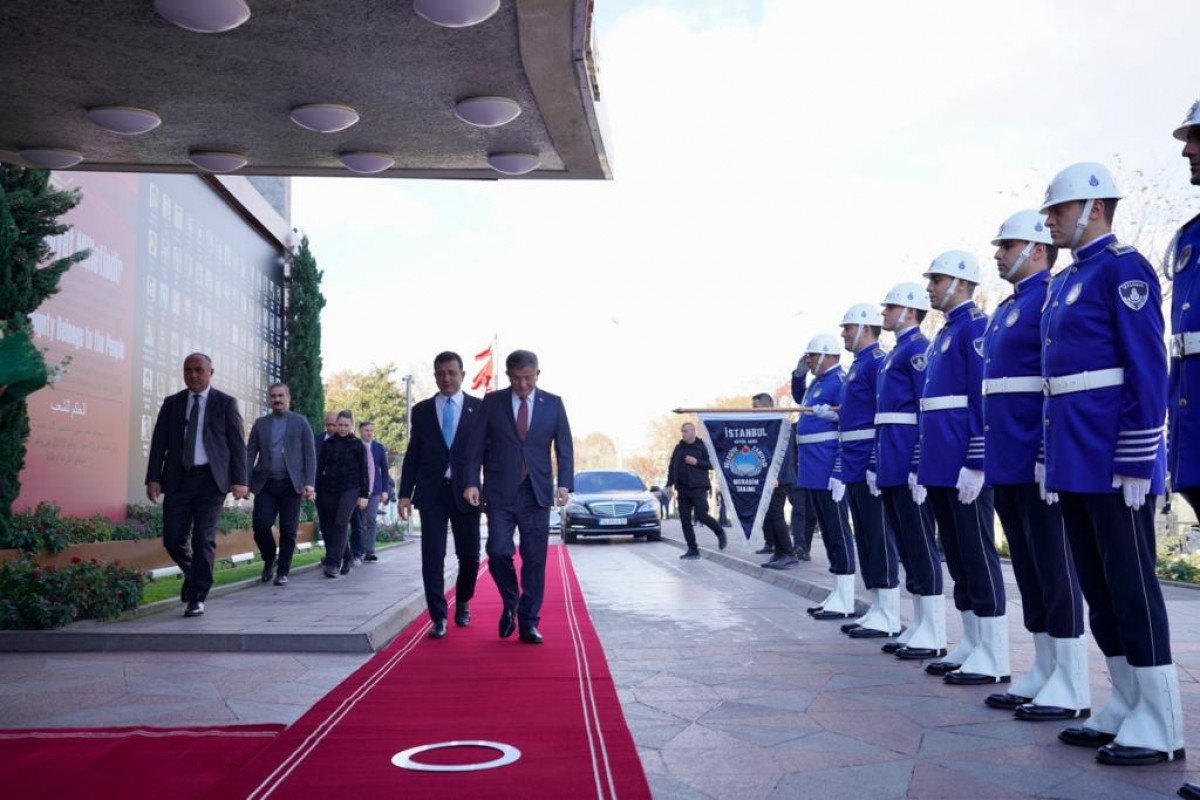 Ahmet Davutoğlu, Ekrem İmamoğlu’nu ziyaret etti  #1