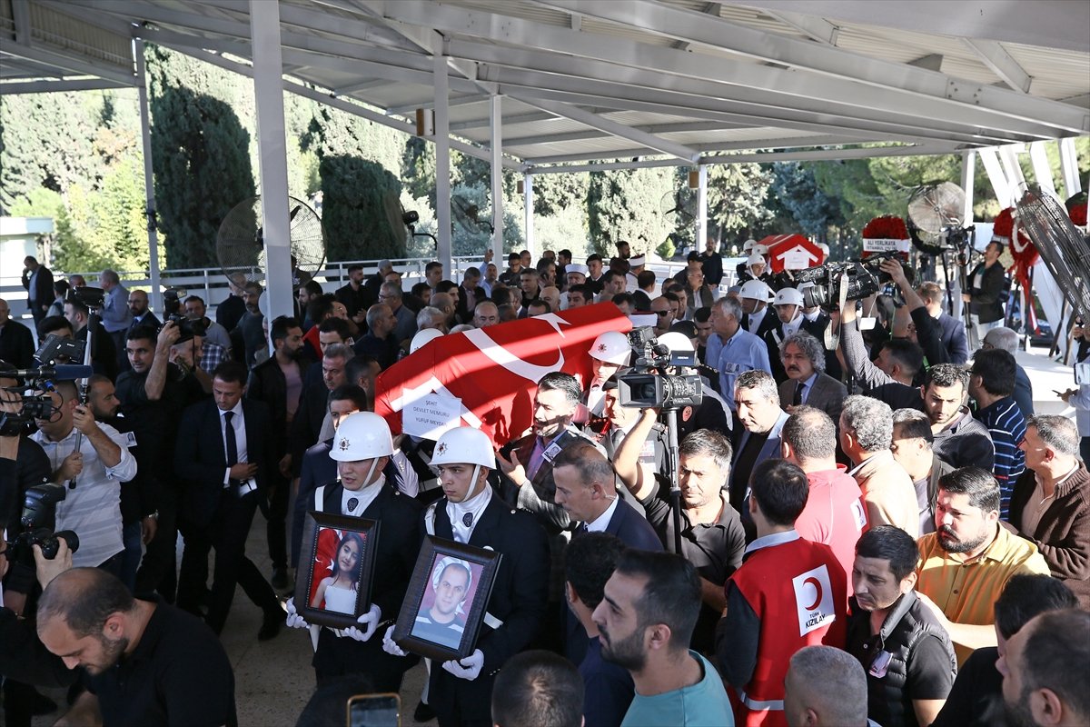 Taksim deki saldırıda şehit olan vatandaşlarımız defnedildi  #3
