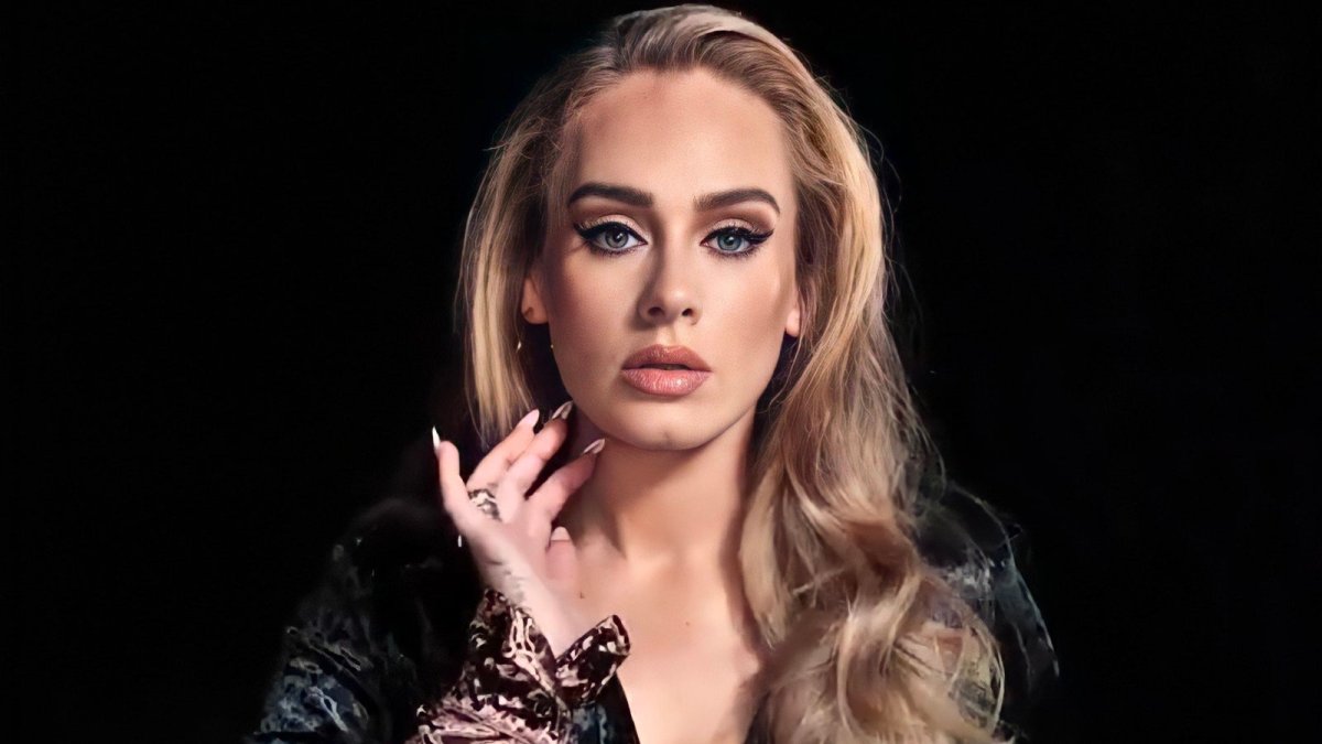 Adele, sesi için 9 milyon lira harcadı #1