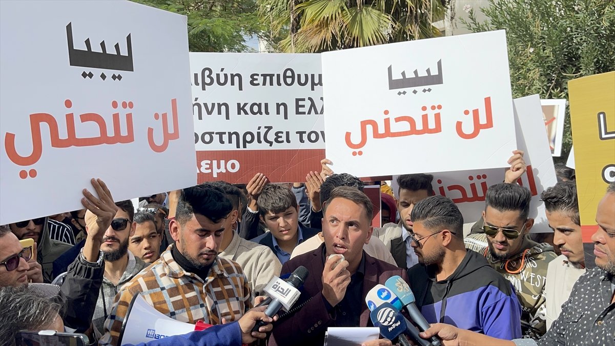 Nikos Dendias, Libya da protesto edildi #4