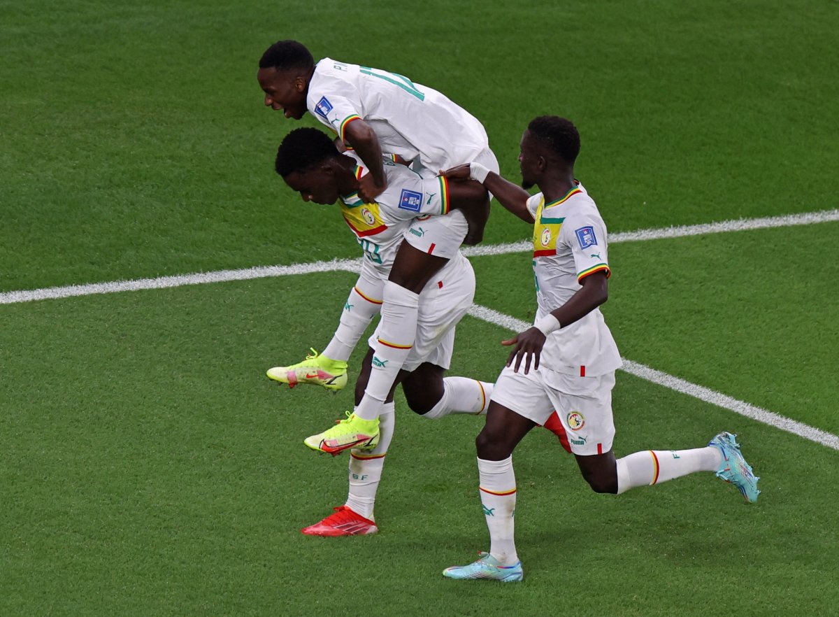 Senegal, ev sahibi Katar ı üç golle geçti #3