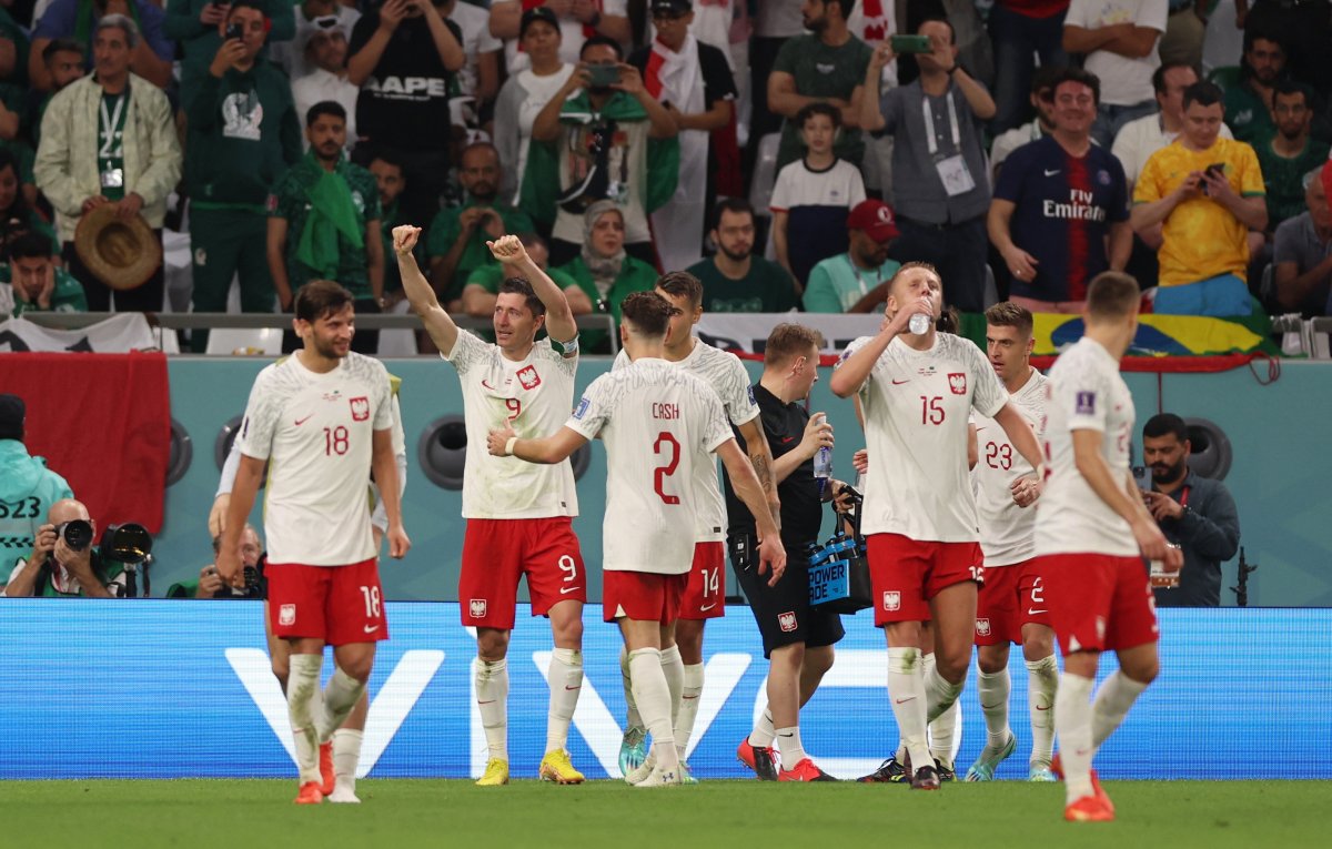 Polonya, Suudi Arabistan ı iki golle mağlup etti #1