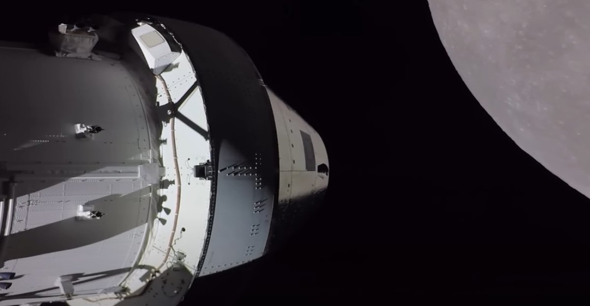 Orion uzay aracı, Ay dan selfie gönderdi #2