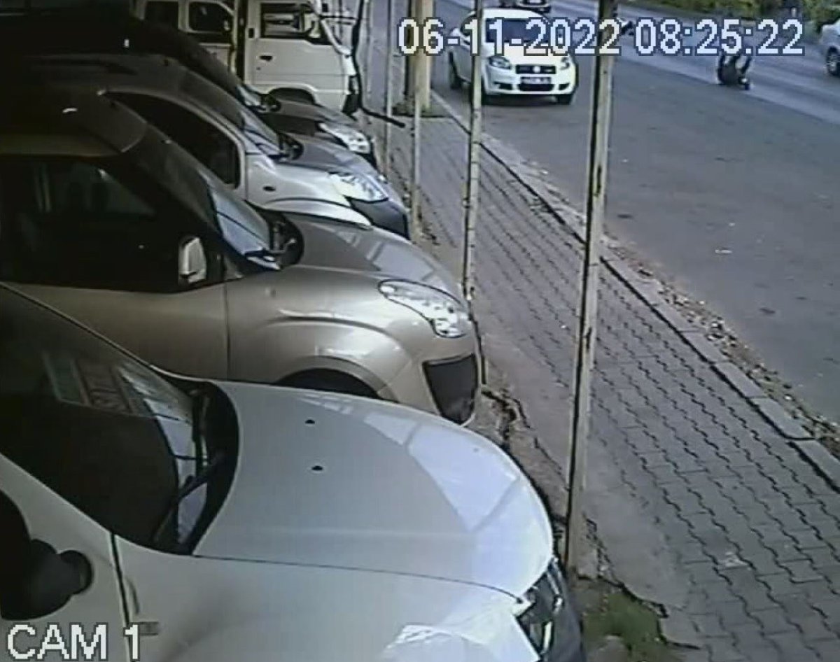 İzmir de alkollü sürücü ışık ihlali yaparak anne ve kızına çarptı #1