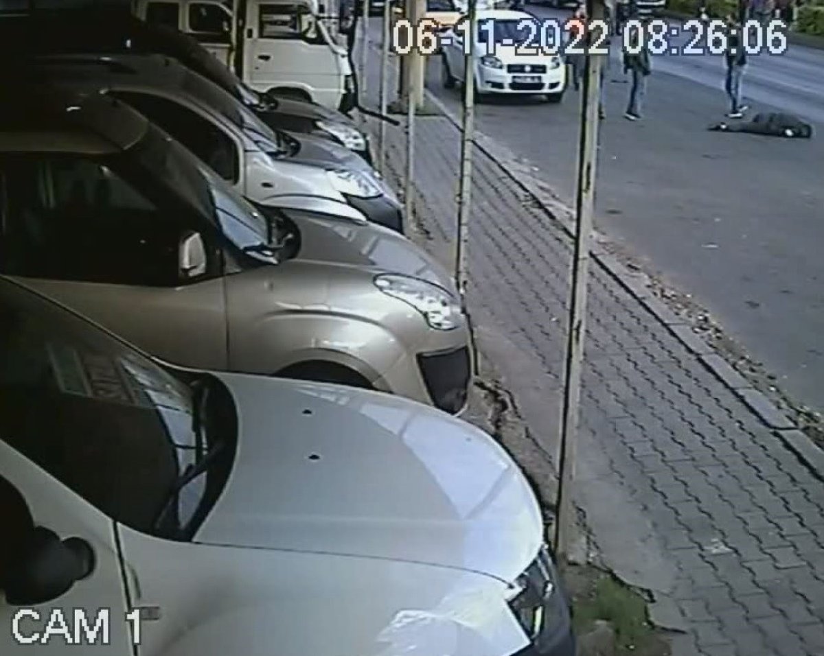 İzmir de alkollü sürücü ışık ihlali yaparak anne ve kızına çarptı #2