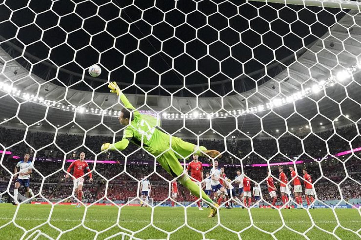 İngiltere den Marcus Rasford tan harika frikik golü #4