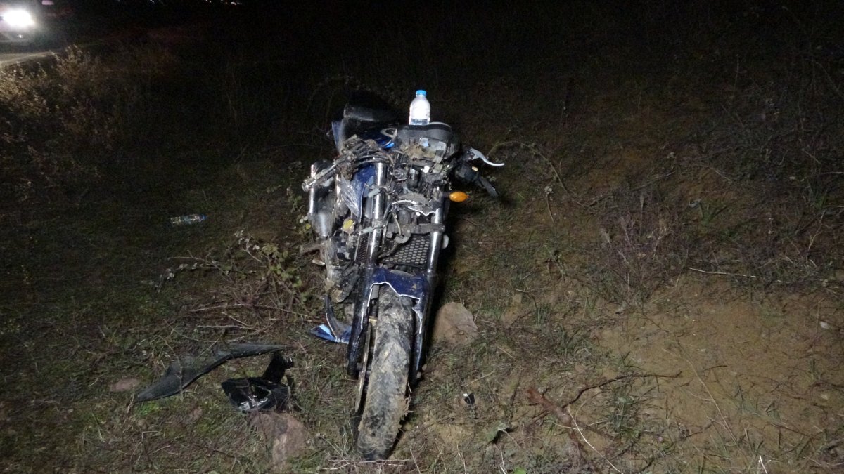 Kocaeli’de iki motosiklet çarpıştı: 4 yaralı #3