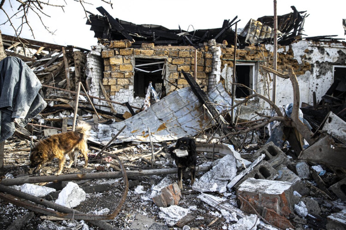 Rus güçlerinin füze saldırıları sivil altyapılara zarar verdi #1