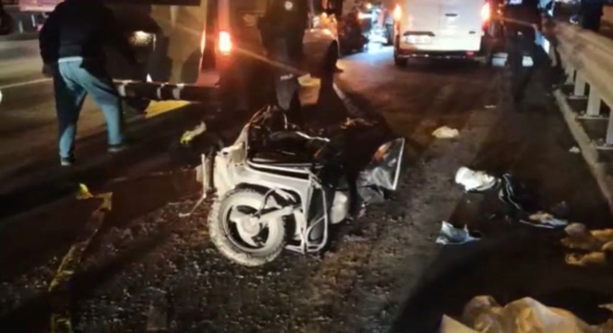 Ankara’da bariyerlere çarpan moto kurye hayatını kaybetti #2