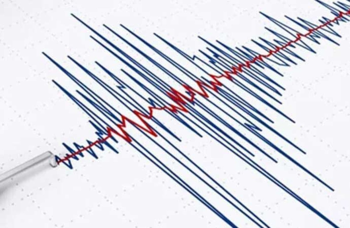 Ege’de 16 saat arayla 4,7 ve 5 şiddetinde 2 deprem yaşandı #1