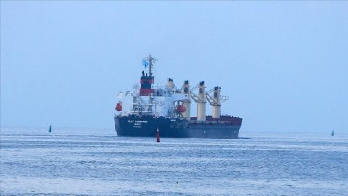 BM: Gübre yüklü ilk Rus gemisi Hollanda limanından ayrıldı #3