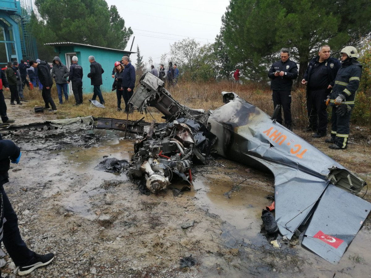 Bursa da eğitim uçağı düştü: 2 ölü #2