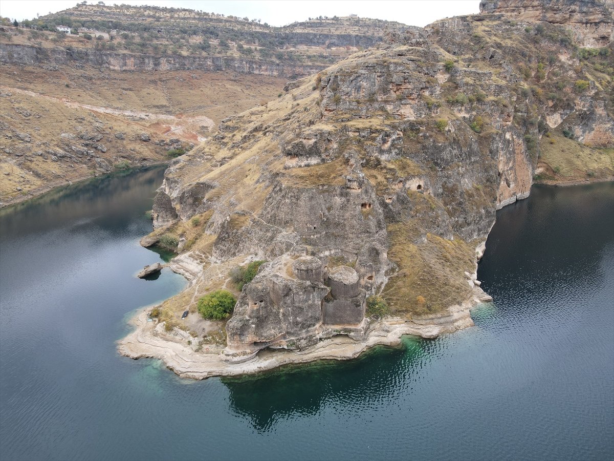 Diyarbakır daki baraj gölünün su altı güzellikleri  #12