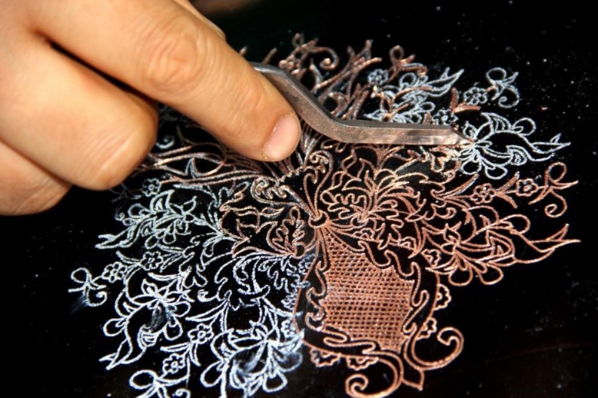 Erzincan da bir ev hanımı, şehrin tek kadın bakır ustası oldu #2