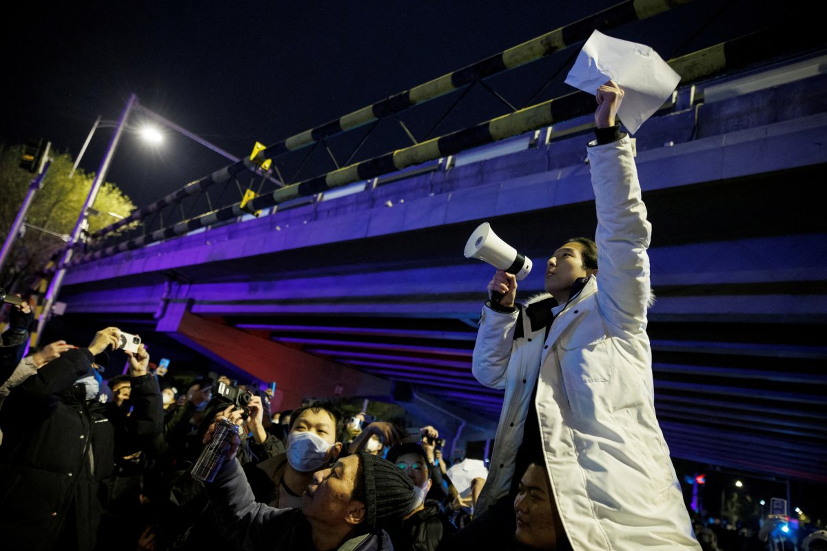 Şi Cinping den koronavirüs protestocularına: Ergenlik çağında gençler #1