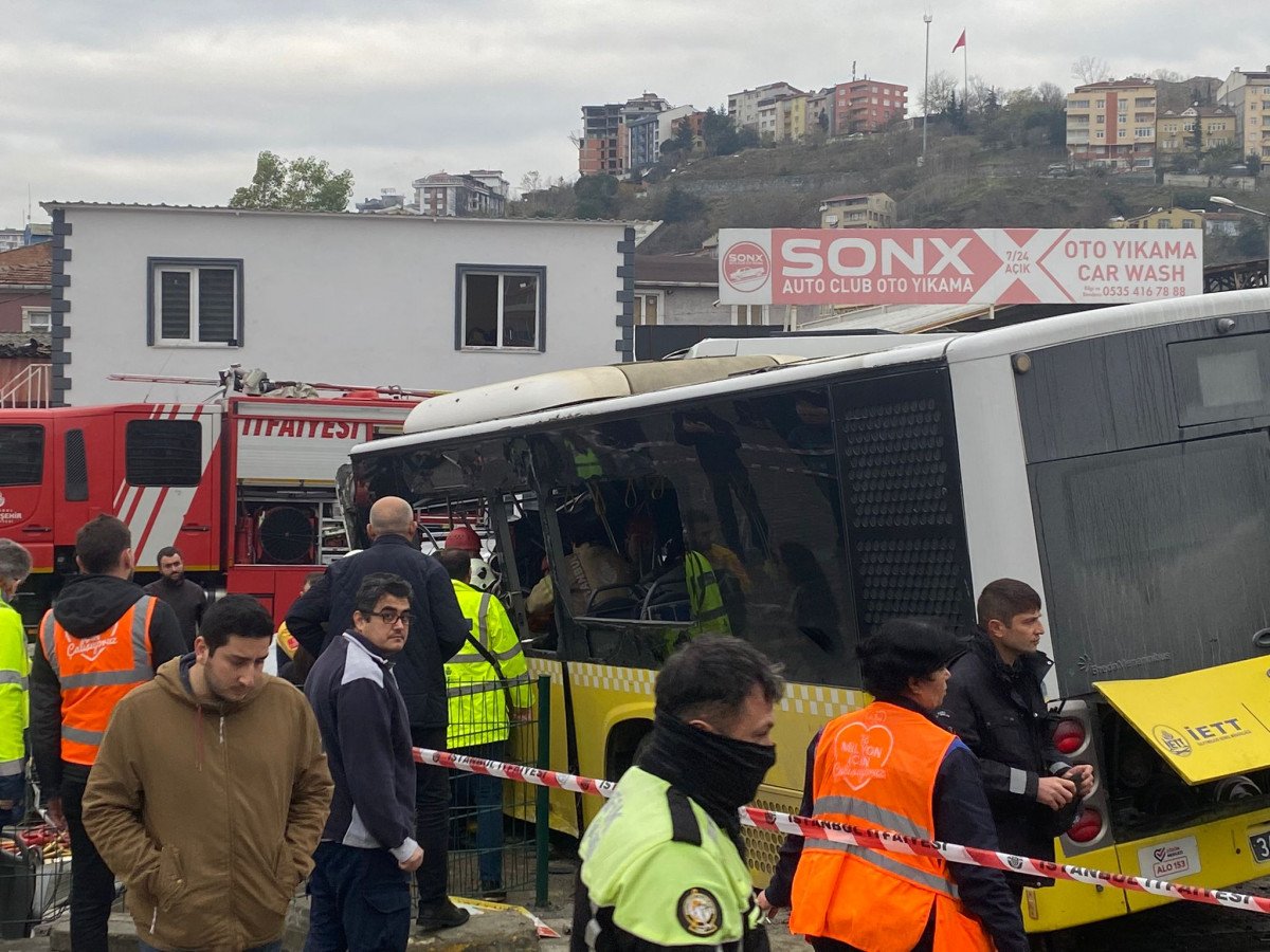 Alibeyköy de tramvay ile İETT otobüsü çarpıştı #5