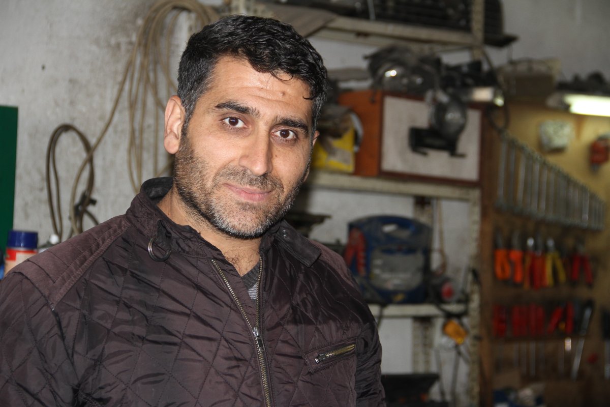 Elazığ da kumruların yuvası için sobayı yakmıyor #4