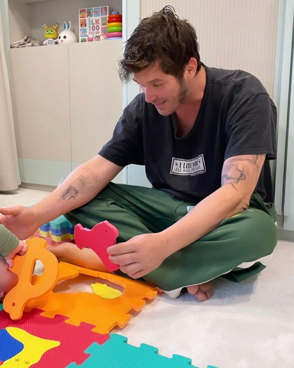 Başak Dizer ve Kıvanç Tatlıtuğ evini gösterdi #7