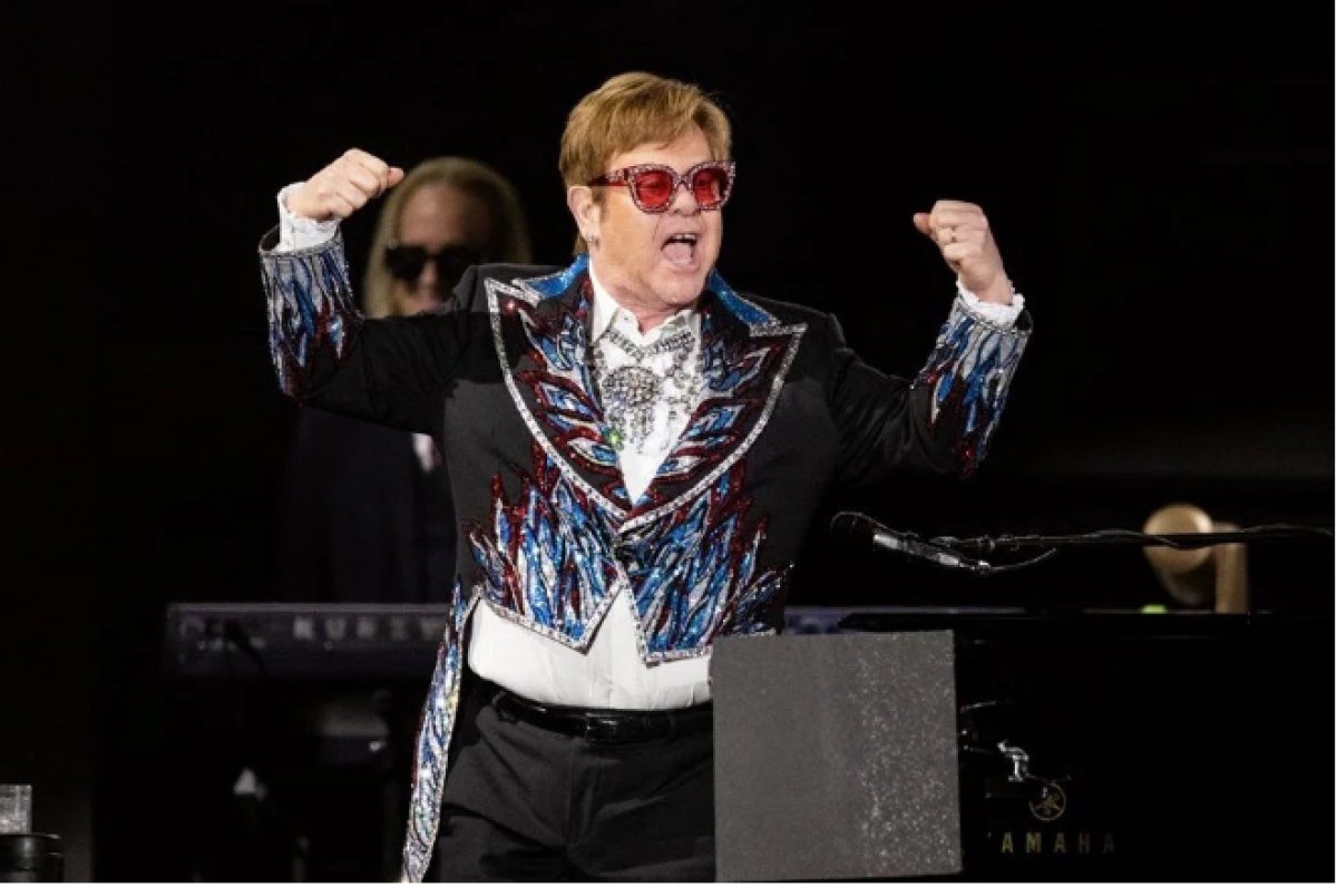 Elton John ülkesi İngiltere de veda konseri düzenleyecek  #1