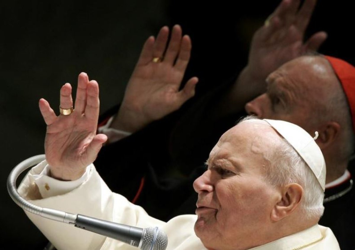 Papa 2 nci John Paul, rahiplerin çocuk istismarını örtbas etti #1
