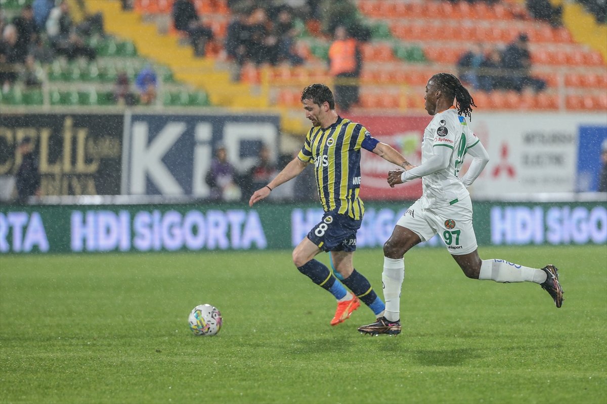 Fenerbahçe, Alanyaspor u dört golle geçti #1