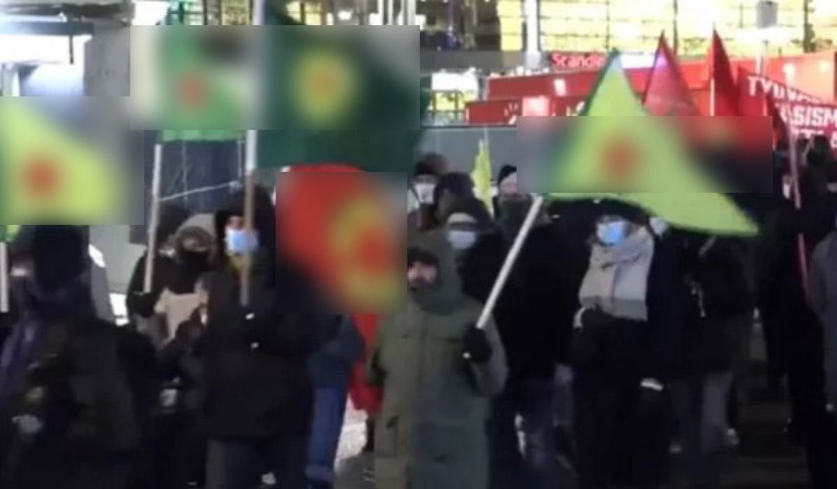 Finlandiya da terör örgütü YPG/PKK paçavralarına polis engeli #3