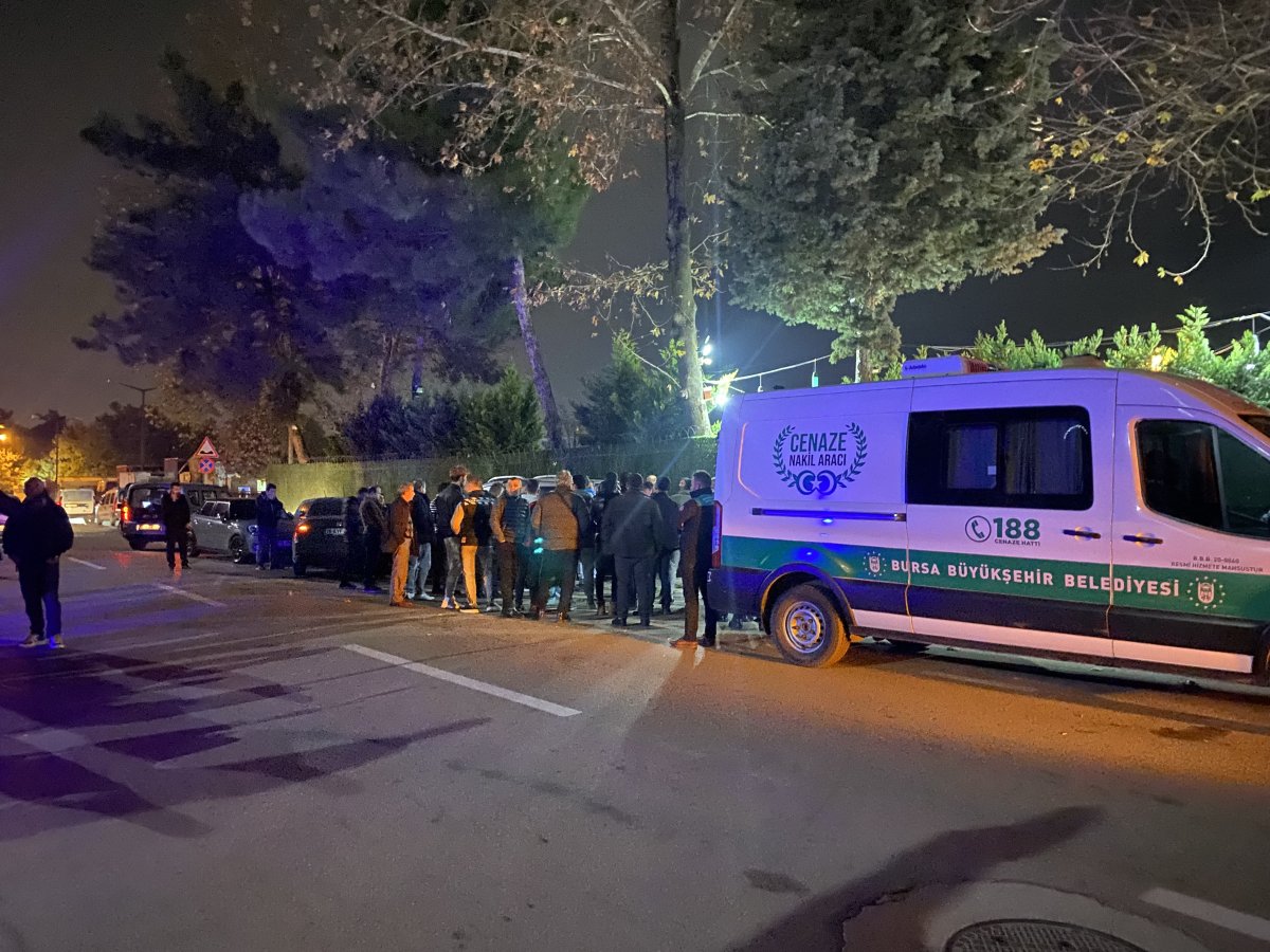 Bursa’da sözlü tartışmada silahlar konuştu: 2 ölü, 1 yaralı #3