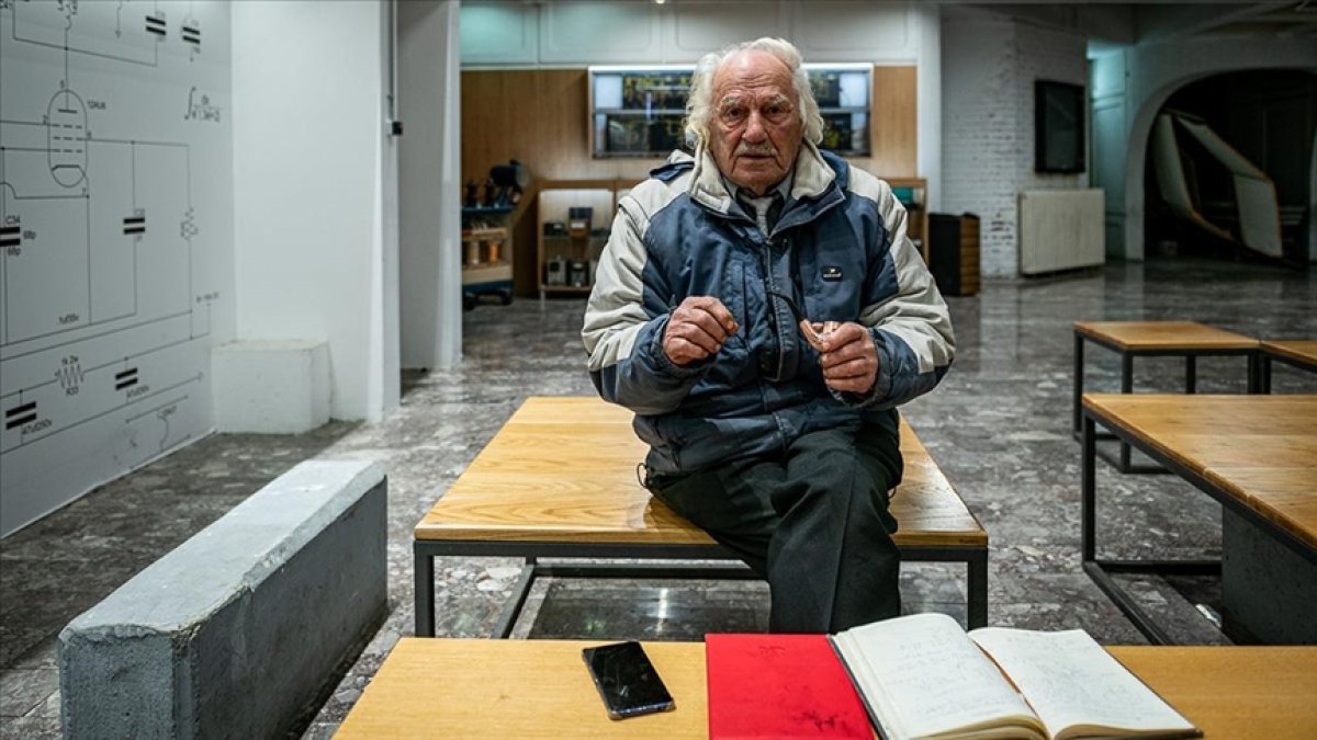 Karadağ da 88 yaşında üniversiteli oldu: Profesör sandılar #2