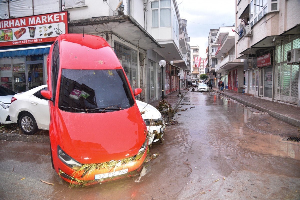 Mevlüt Çavuşoğlu Antalya daki selin bilançosunu açıkladı #2