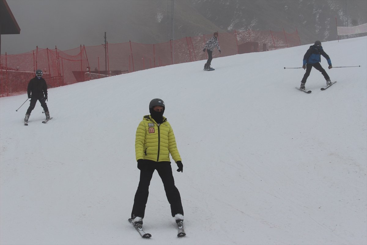 Palandöken de pistler şenlenmeye başladı  #5