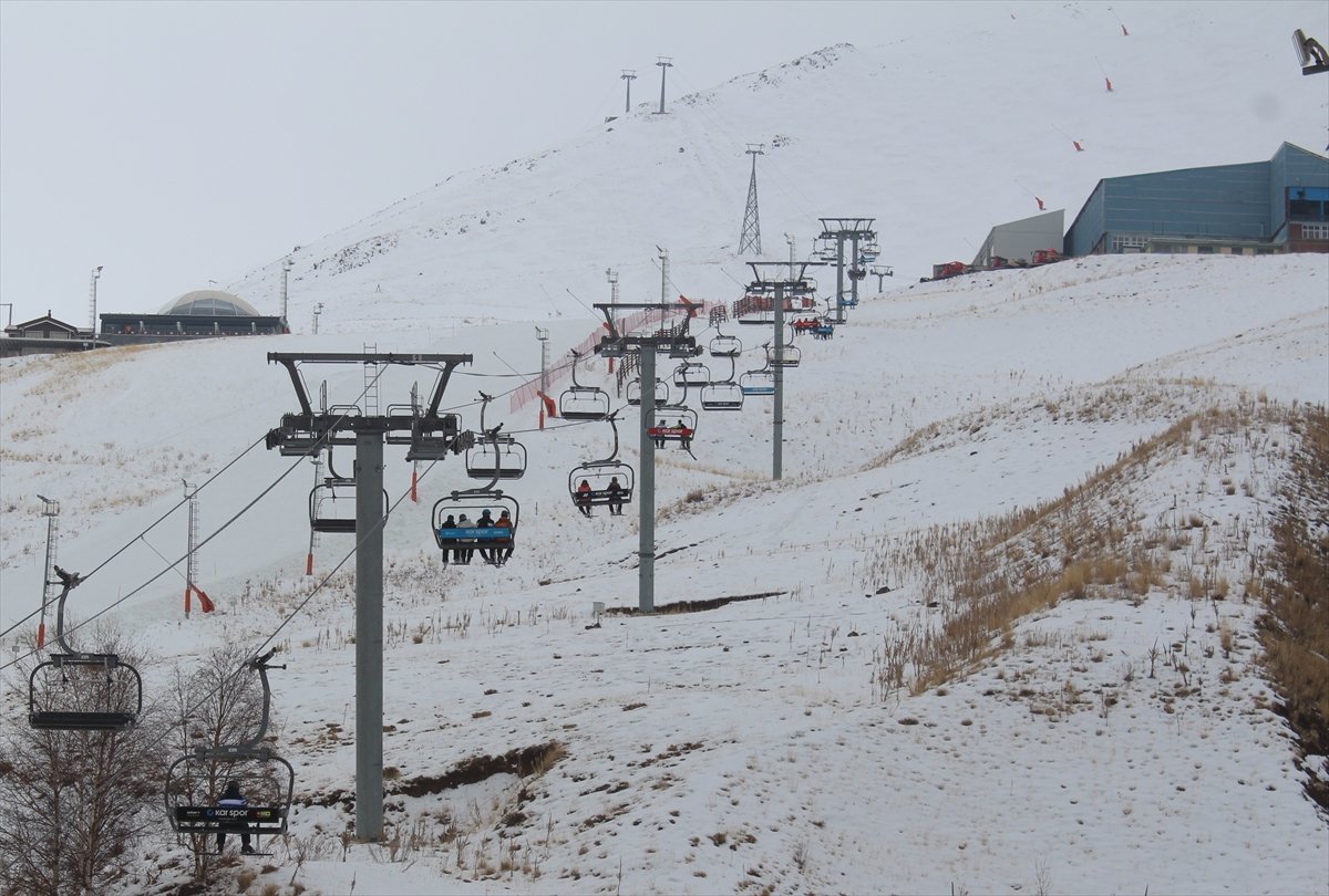 Palandöken de pistler şenlenmeye başladı  #6