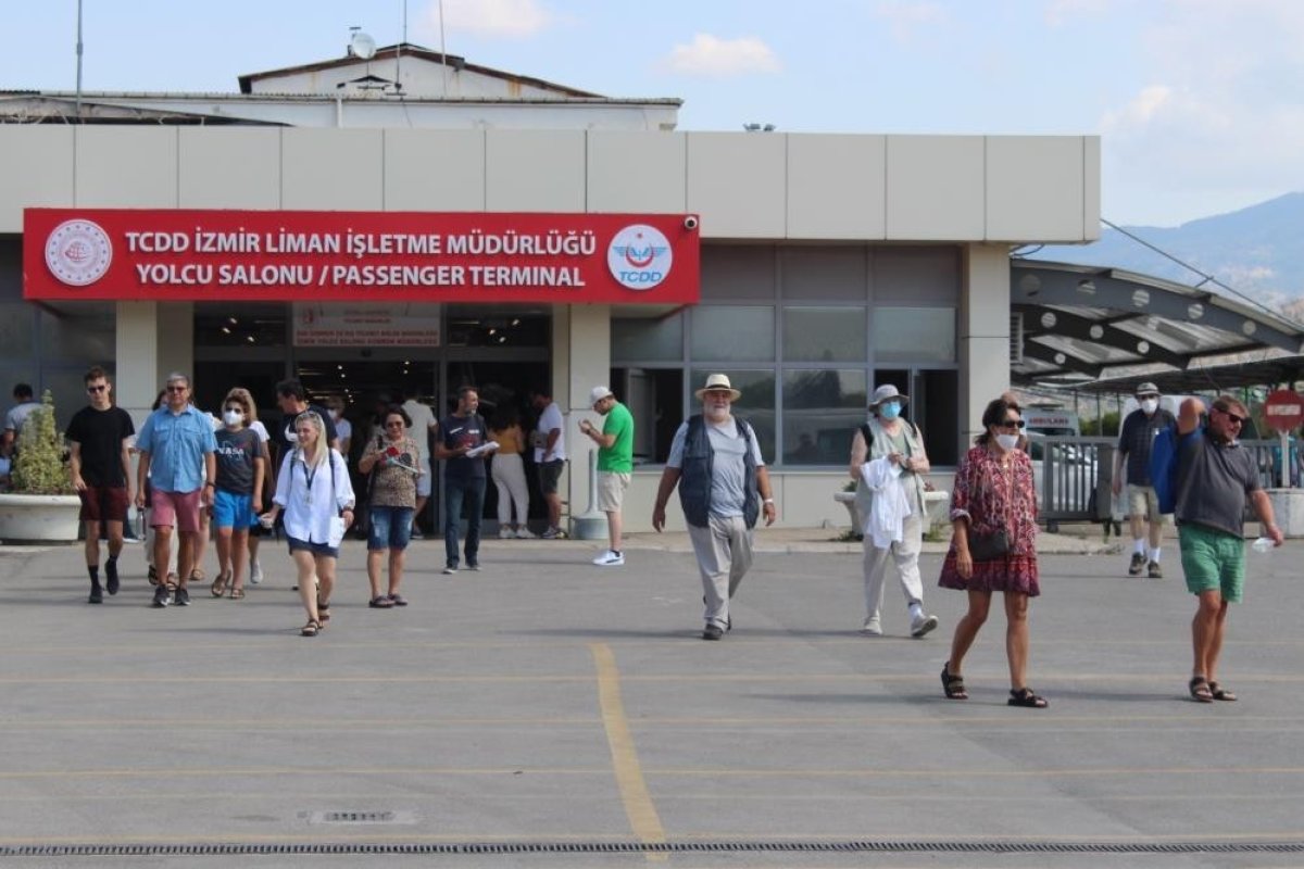 İzmir 11 ayda 95 ülkeden 1 milyon turisti ağırladı #4