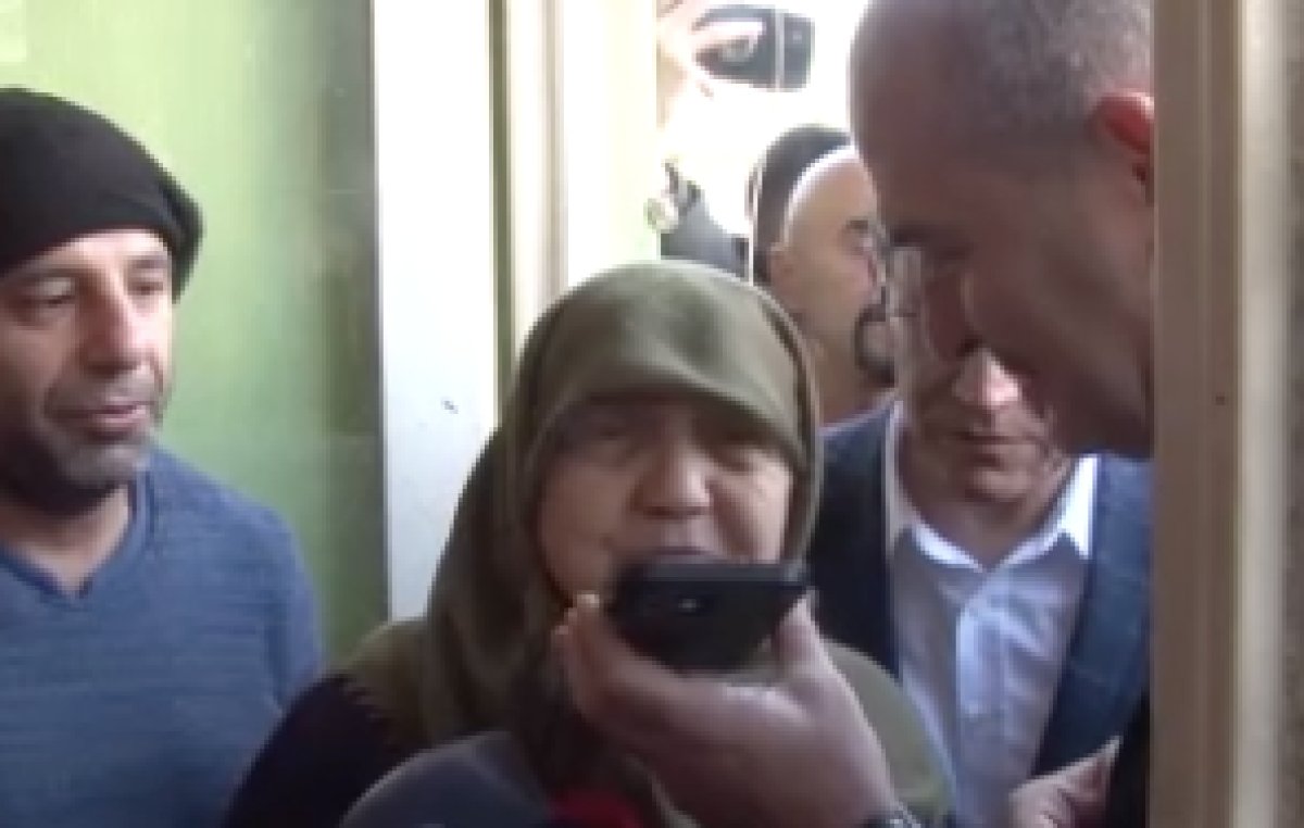 Cumhurbaşkanı Erdoğan sel mağduru Zülfiye Teyze ile görüştü #1