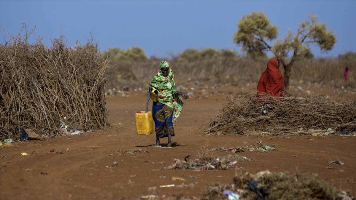 BM ye göre Somali de yaklaşık 8 milyon kişi yetersiz besleniyor #1