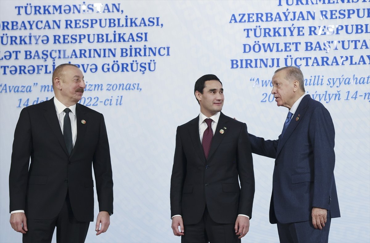 Cumhurbaşkanı Erdoğan Türkmen ve Azeri mevkidaşları ile bir araya geldi #4