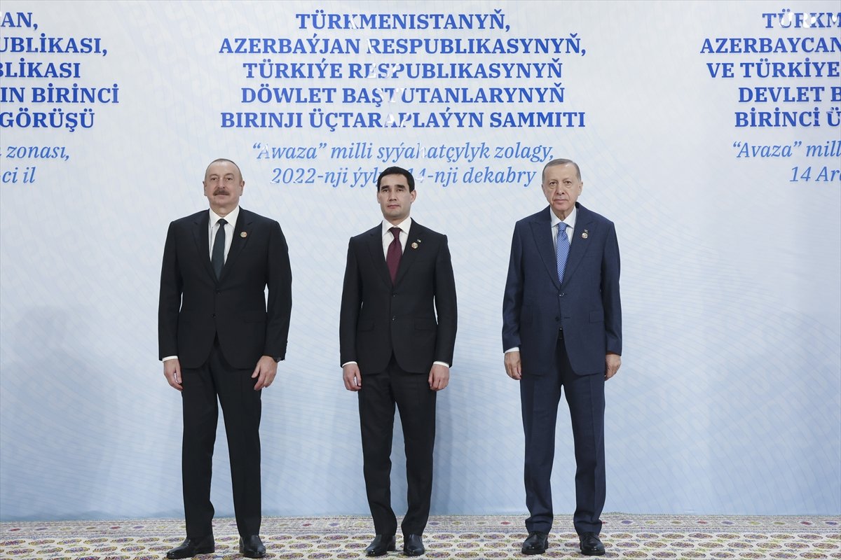 Cumhurbaşkanı Erdoğan Türkmen ve Azeri mevkidaşları ile bir araya geldi #2