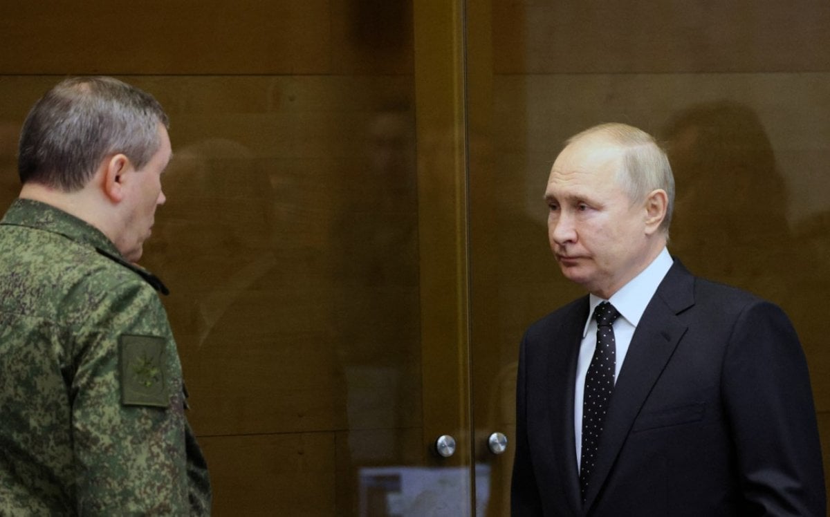 Vladimir Putin, Ukrayna ile savaşın yönetildiği karargahı ziyaret etti #3