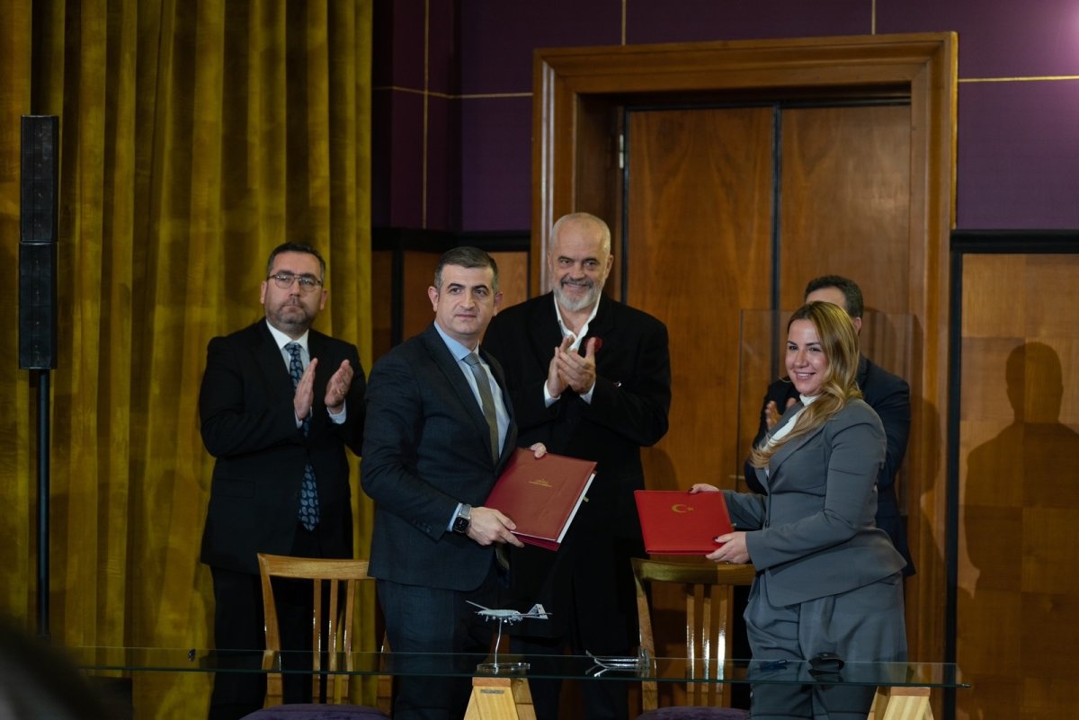 Arnavutluk, Bayraktar TB2 SİHA alım anlaşmasını imzaladı #4