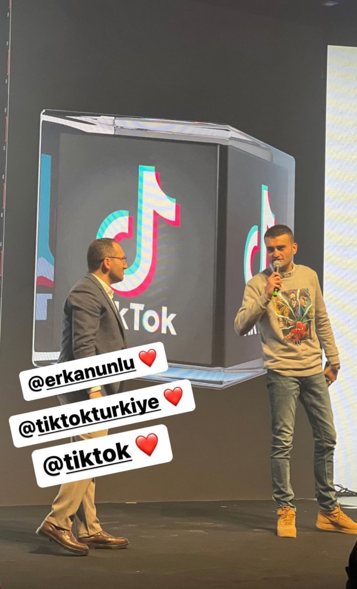 TikTok tan CZN Burak a Türkiye nin 1 numarası ödülü #2